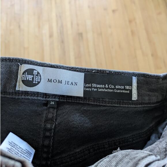 Levi's SilverTab Jeans Womens 27 Black Pants Loose Tapered Faded Denim Tag 26 - Picture 8 of 10